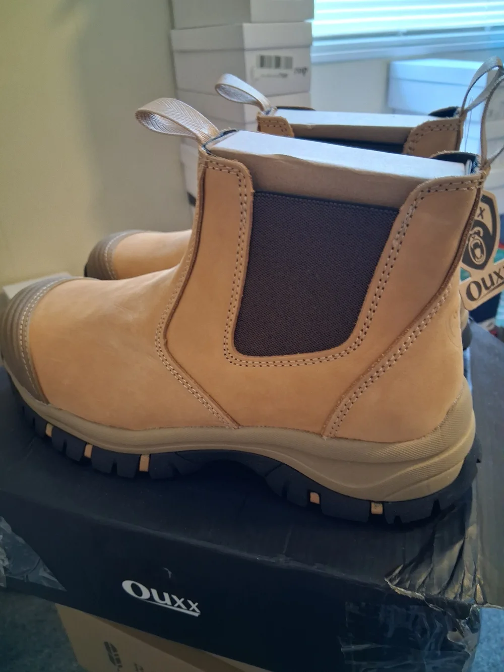 OUXX Steel Toe Tan Chukka Work Boots with Dark Elastic Panels Men's US Size 7.5